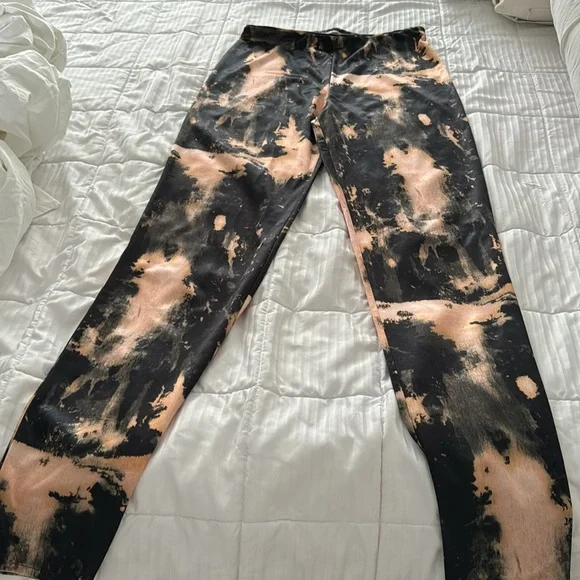 ASO Hailey Bieber & Kendall Jenner ACNE pants - Picture 2 of 7